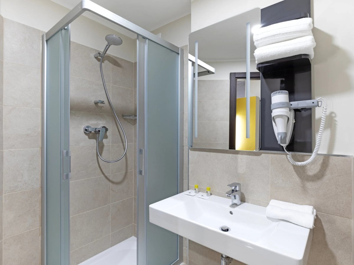 B&B Hotel Roma Fiumicino Aeroporto Fiera 1 - Bathroom Photo