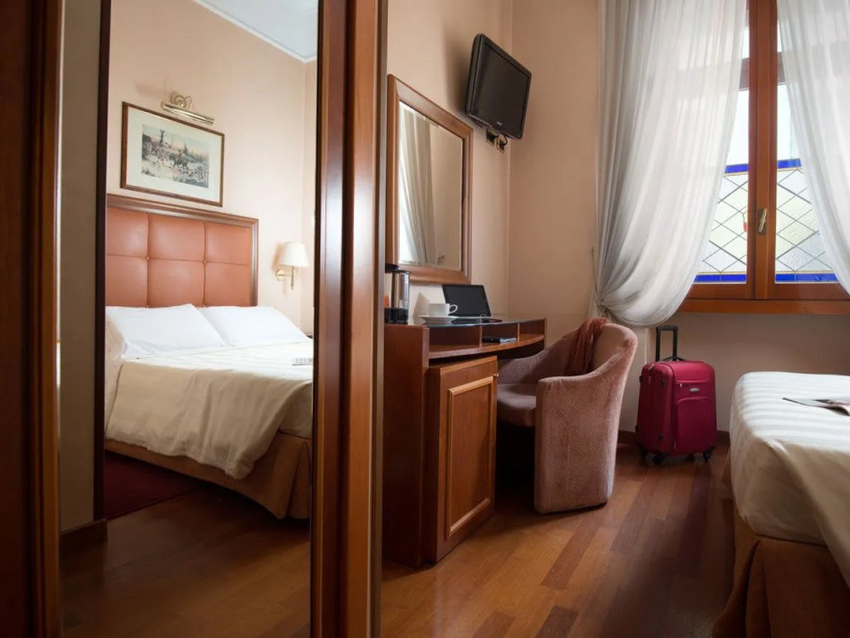 Hotel Berna - Room Photo