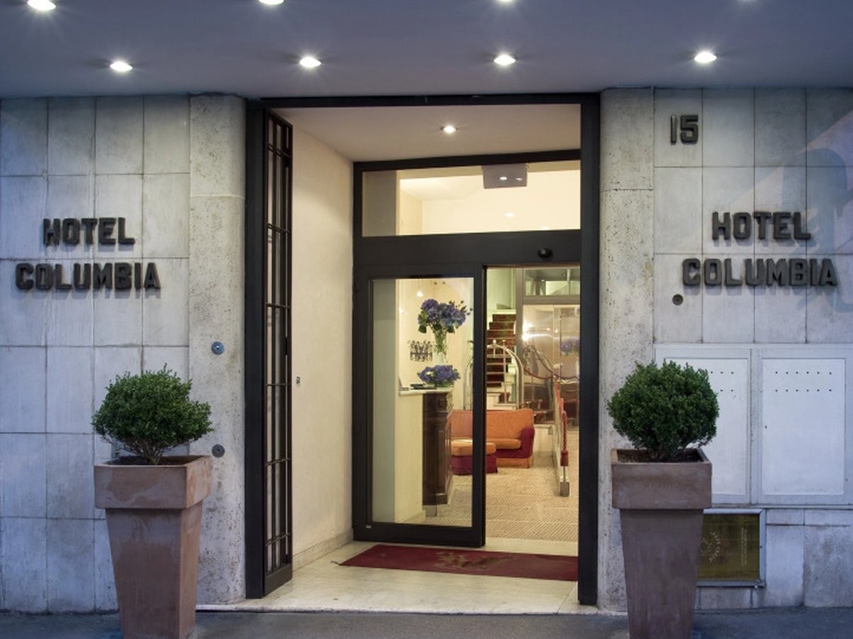 Hotel Columbia - Exterior Photo