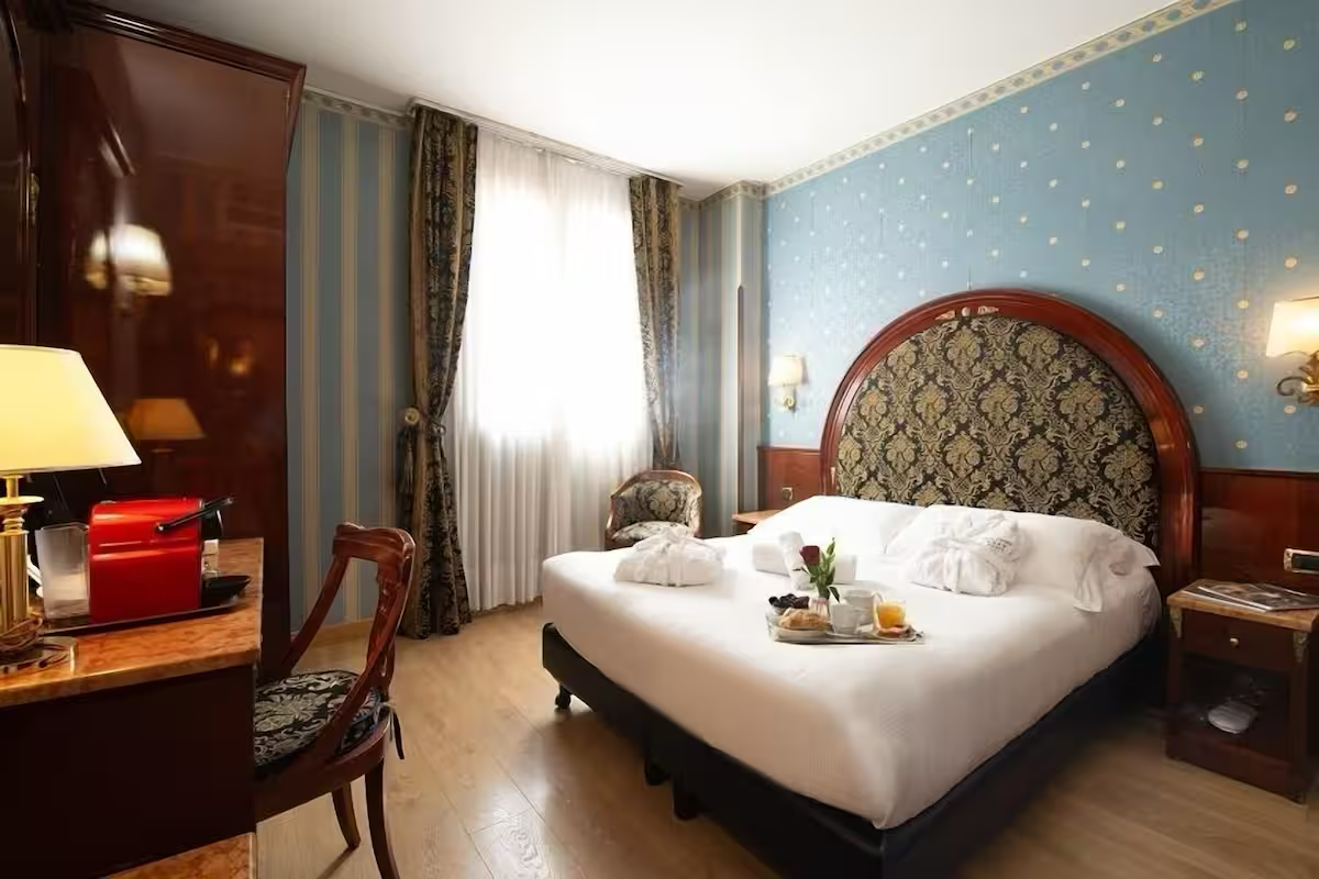 Hotel Vittoria - Room Photo