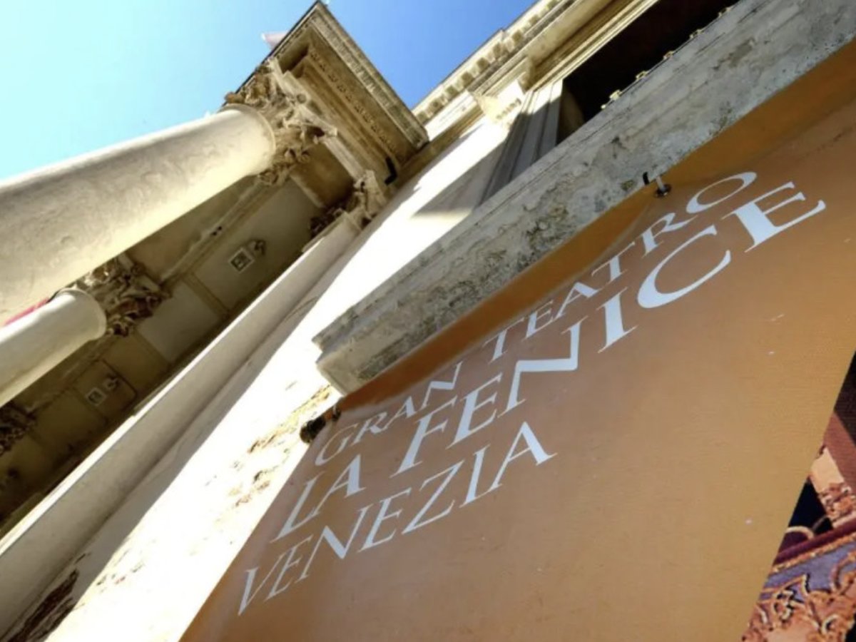 Residence La Fenice - Exterior Photo